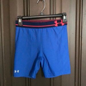 Women’s Under Armour bike shorts size S